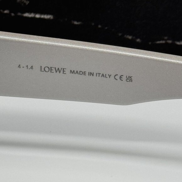 NEW LOEWE SILVER UNISEX SUNGLASSES LOEWE LW40033I 24C
